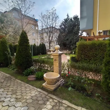 Apartamento ваканционно студио аквария