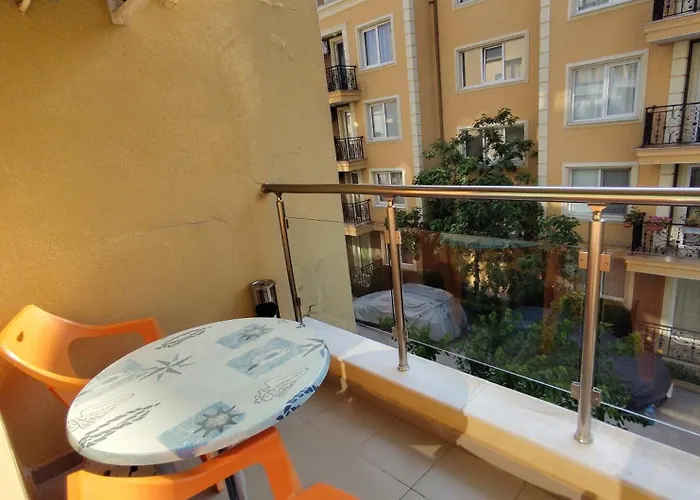 Apartamento ваканционно студио аквария